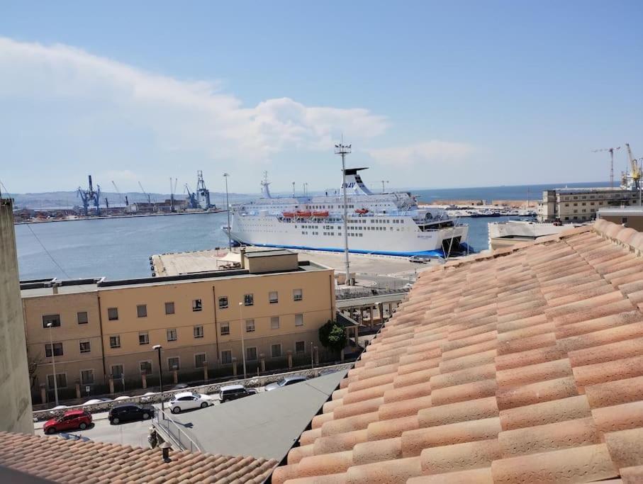 La Finestra Sul Porto Apartment Ancona Exteriör bild