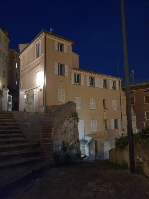 La Finestra Sul Porto Apartment Ancona Exteriör bild
