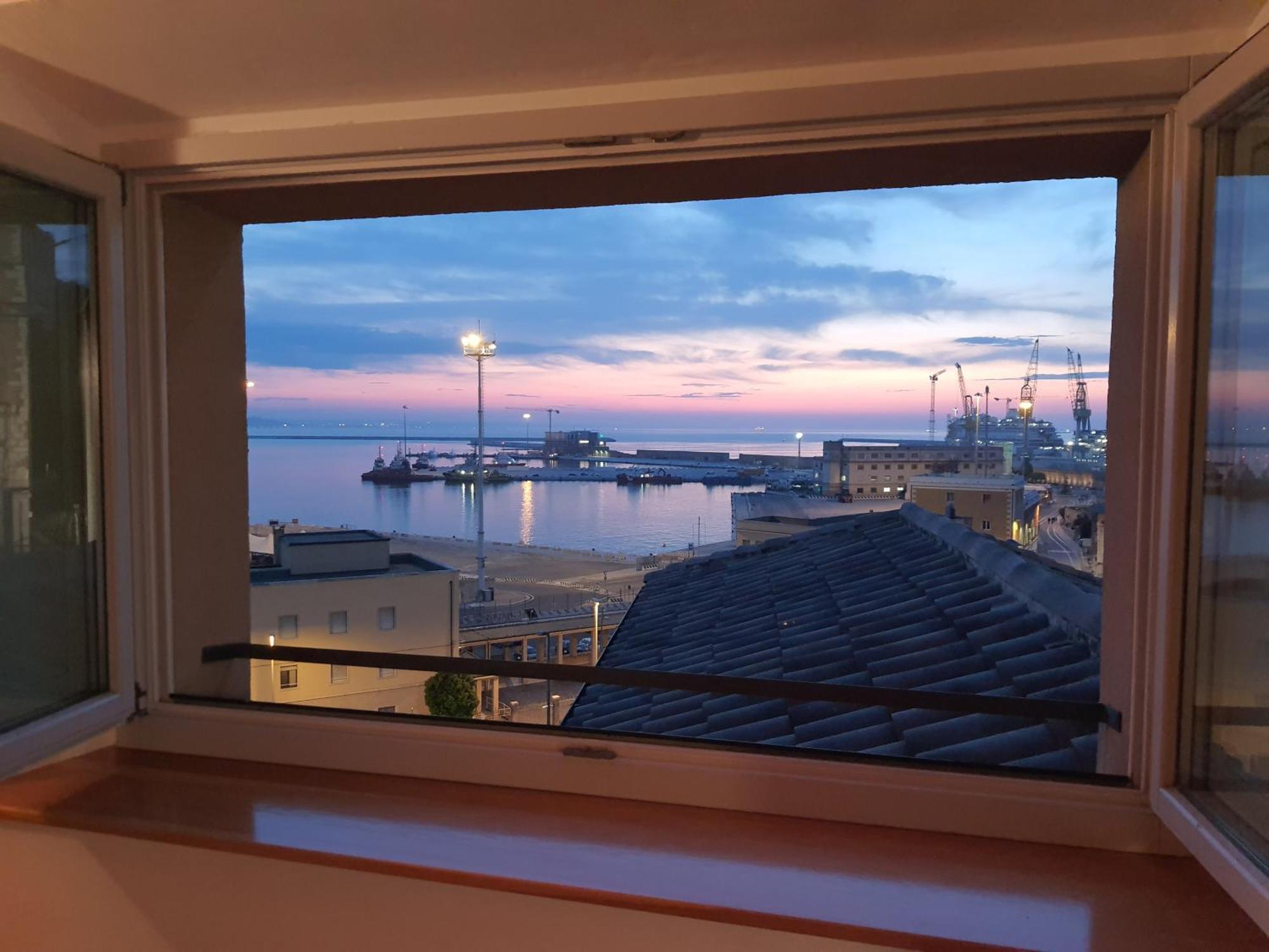 La Finestra Sul Porto Apartment Ancona Exteriör bild